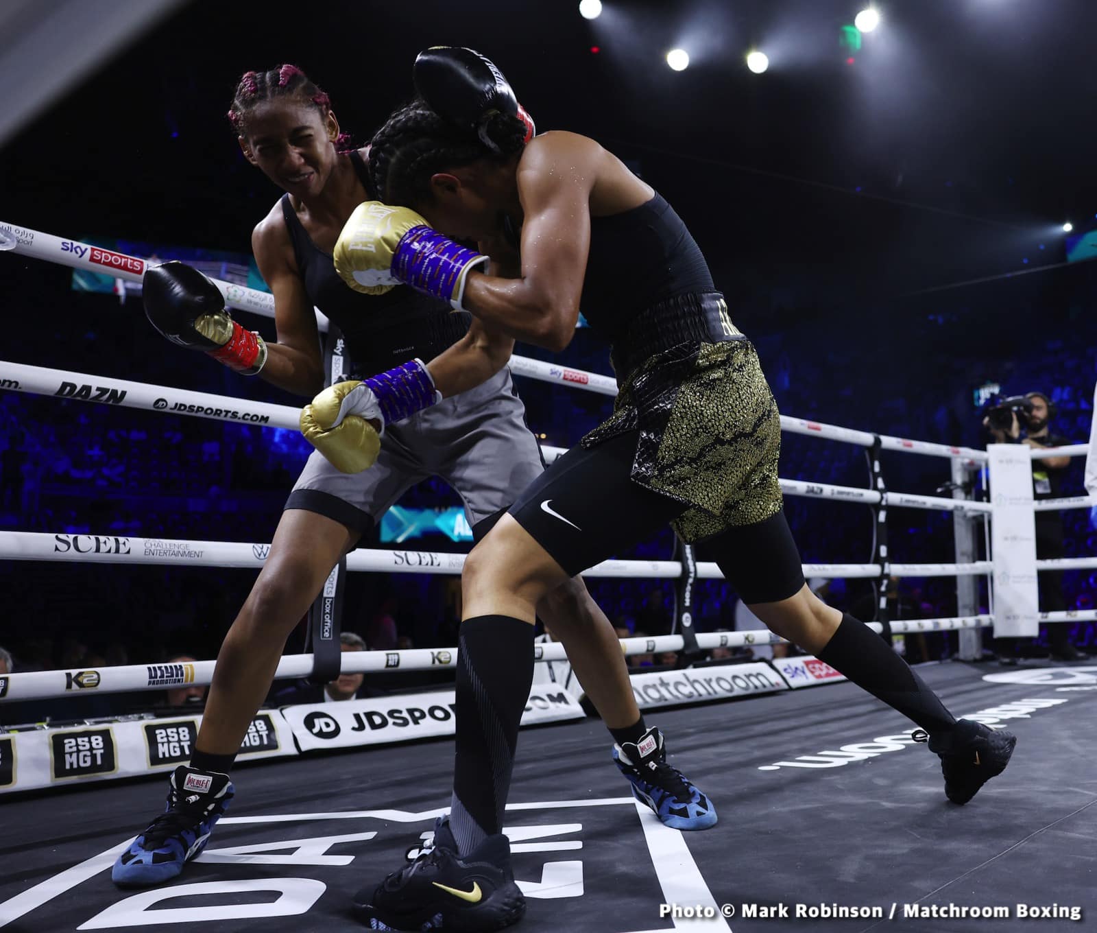 Oleksandr Usyk - Anthony Joshua - Live action results