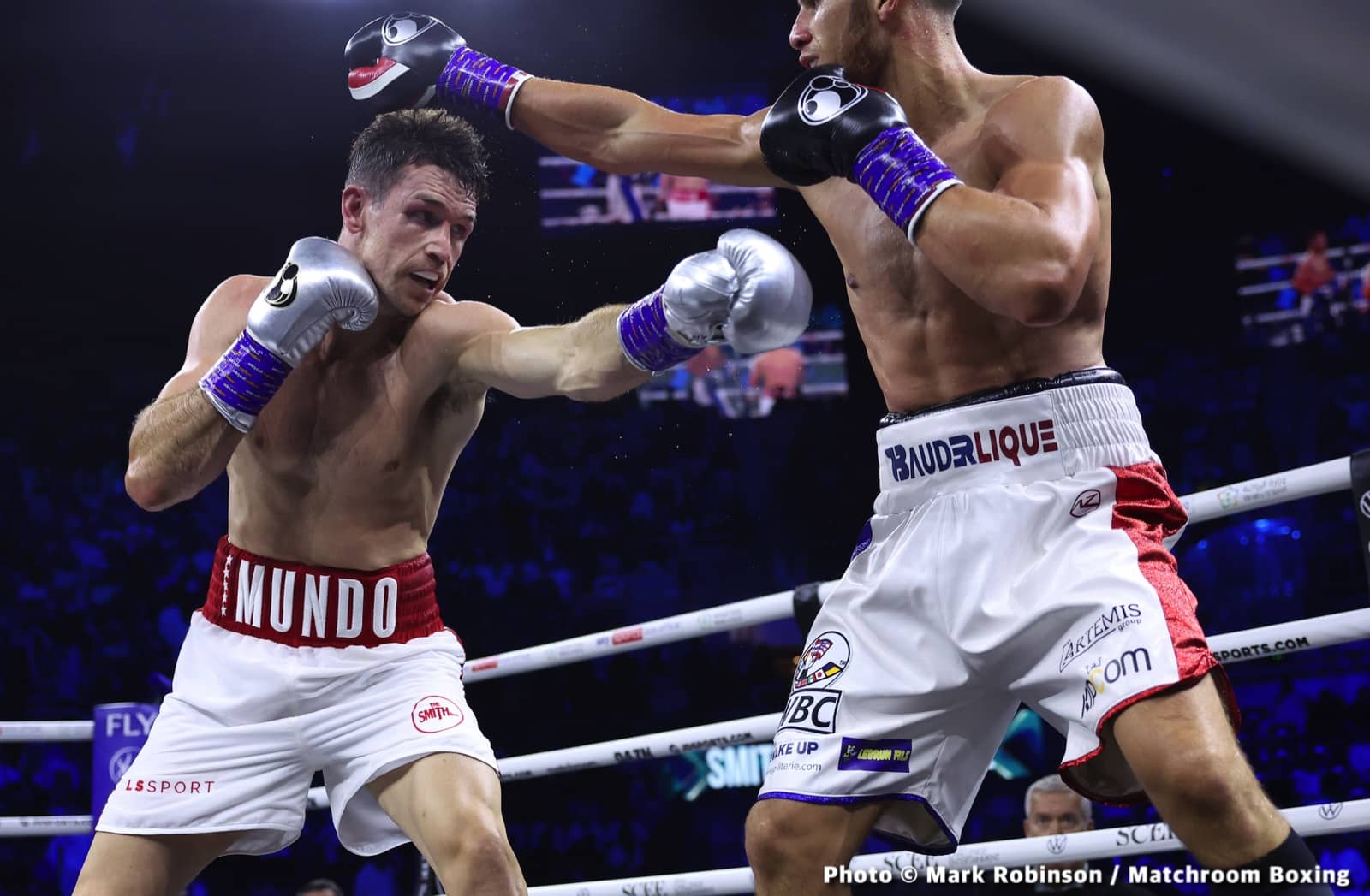 Oleksandr Usyk - Anthony Joshua - Live action results