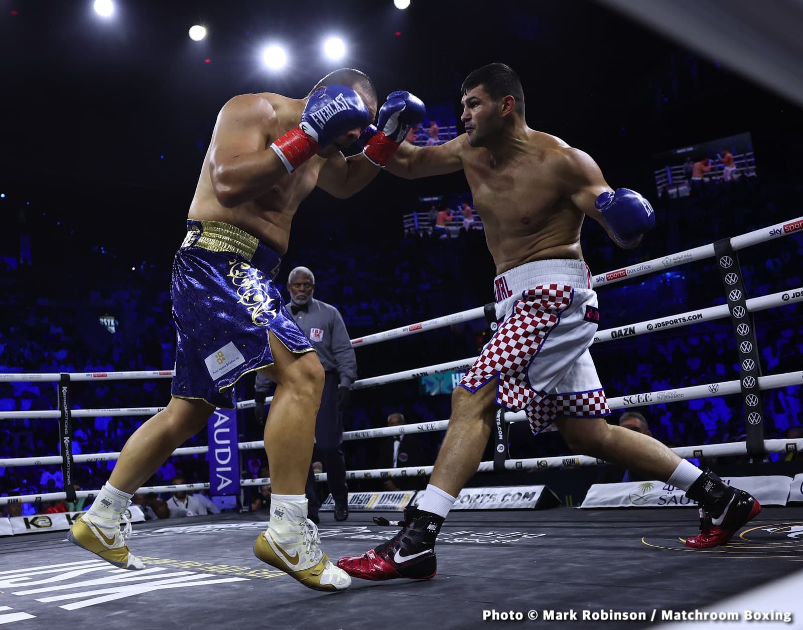 Oleksandr Usyk - Anthony Joshua - Live action results