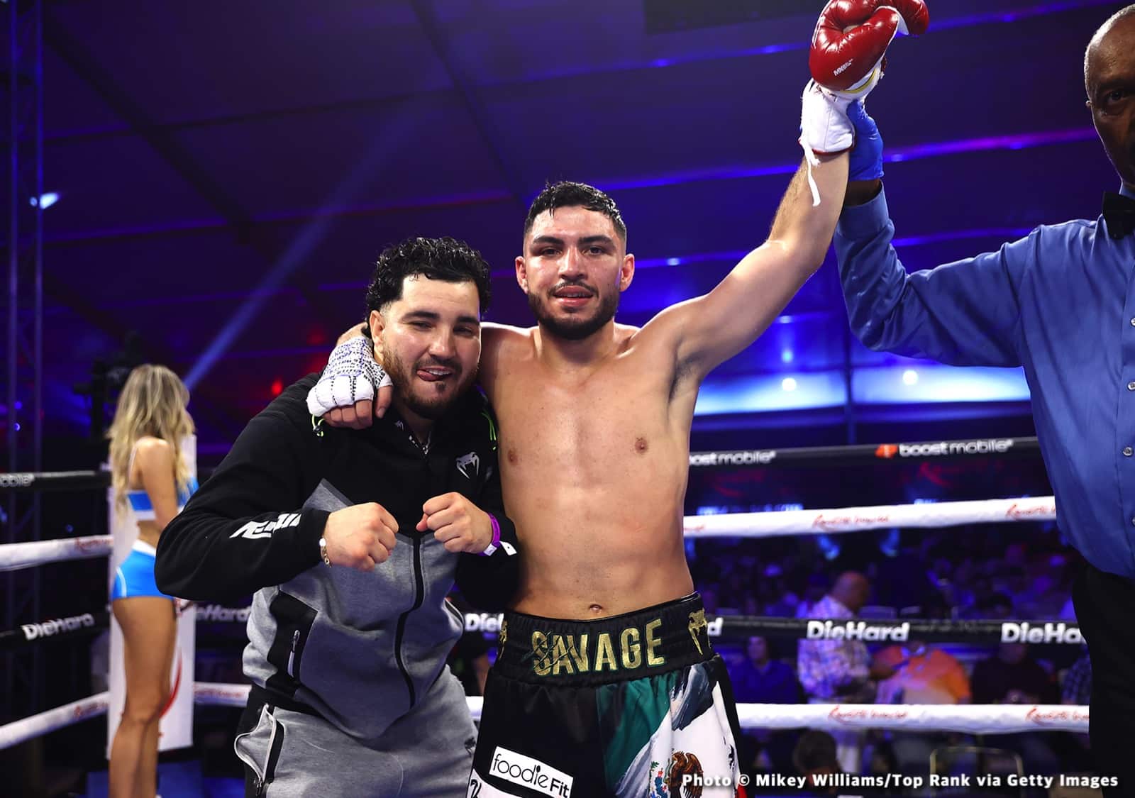 Photos: Teofimo Lopez defeats Campa, Xander Zayas with stoppage win!