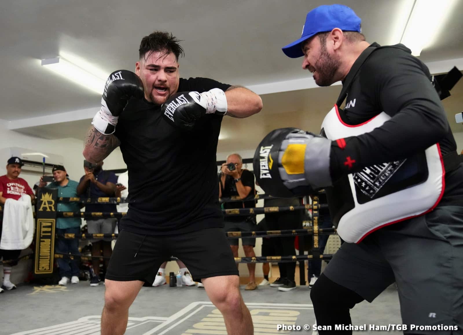 Boxing photo: Andy Ruiz, Isaac Cruz, Luis Oritz image Photos: Andy Ruiz Outpoints Ortiz, Wilder Next?