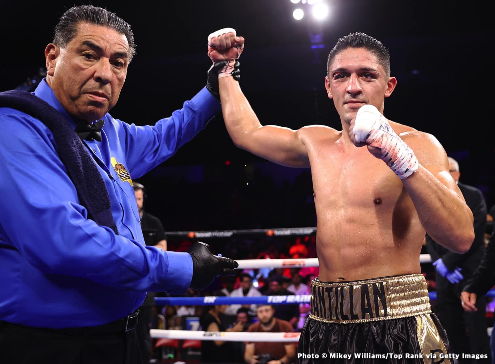 Emanuel Navarrete Knocks Out Eduardo Baez - Boxing Results
