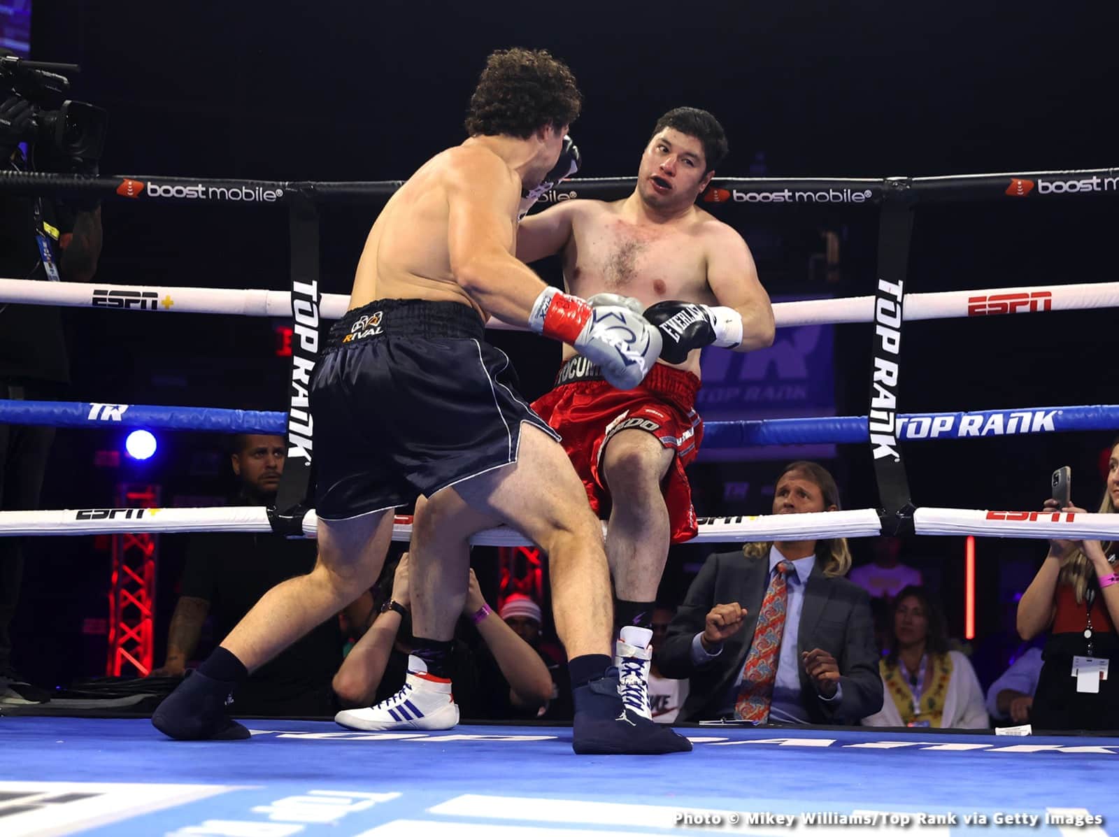 Photos: Pedraza & Commey Draw, Torrez Jr. and Anderson notch wins in undercard action
