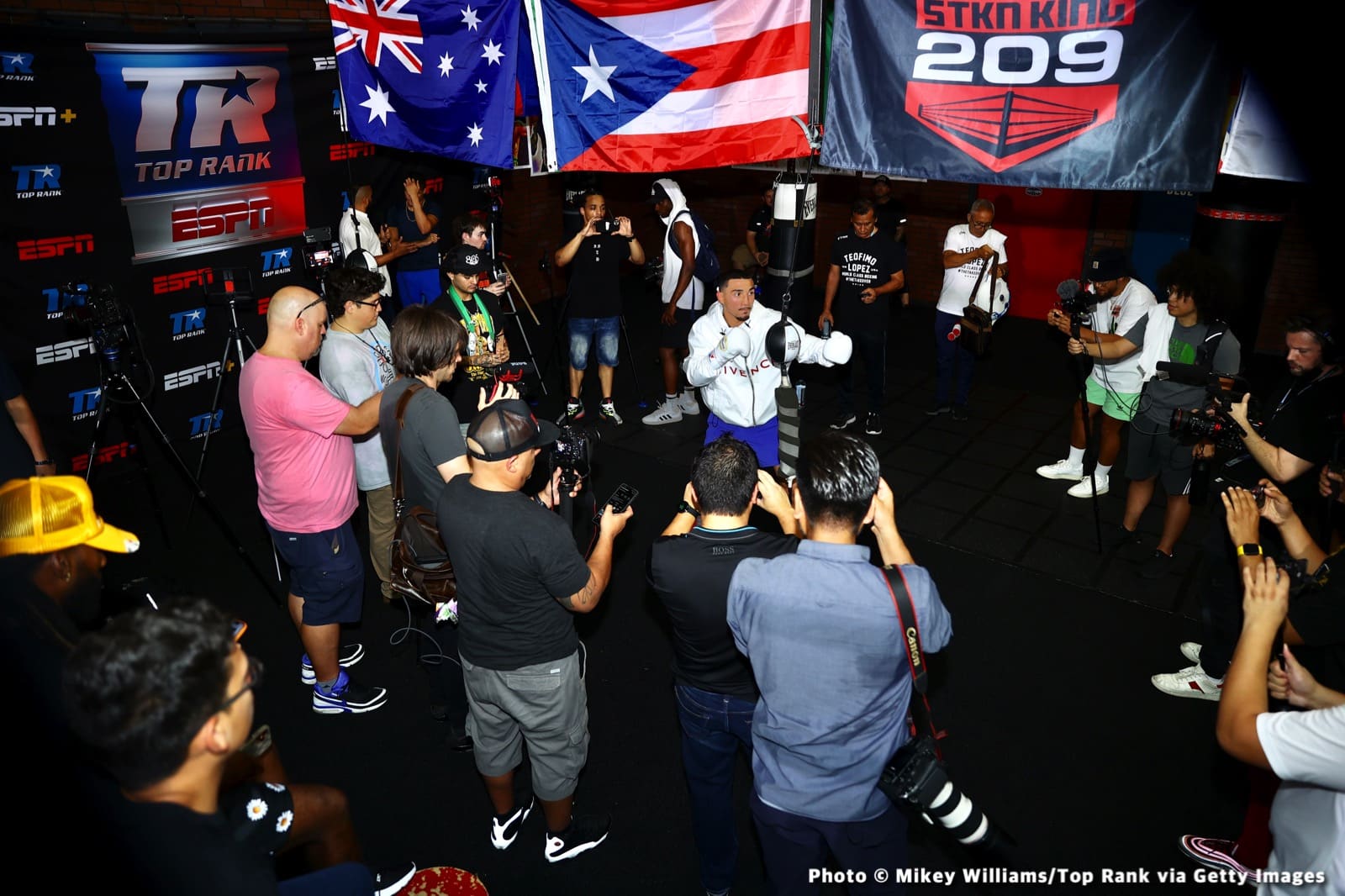 Photos: Teofimo Lopez defeats Campa, Xander Zayas with stoppage win!