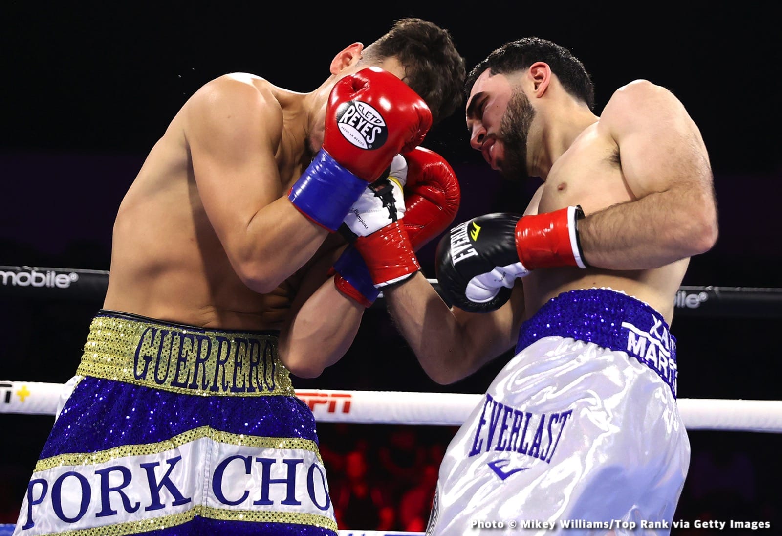 Emanuel Navarrete Knocks Out Eduardo Baez - Boxing Results