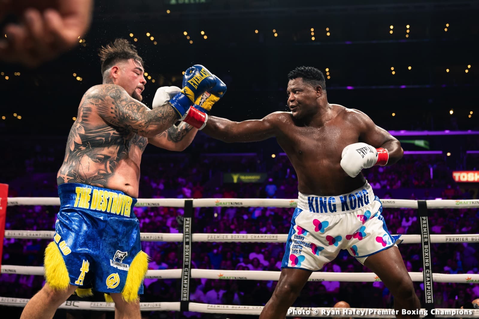 Photos: Andy Ruiz Outpoints Ortiz, Wilder Next?