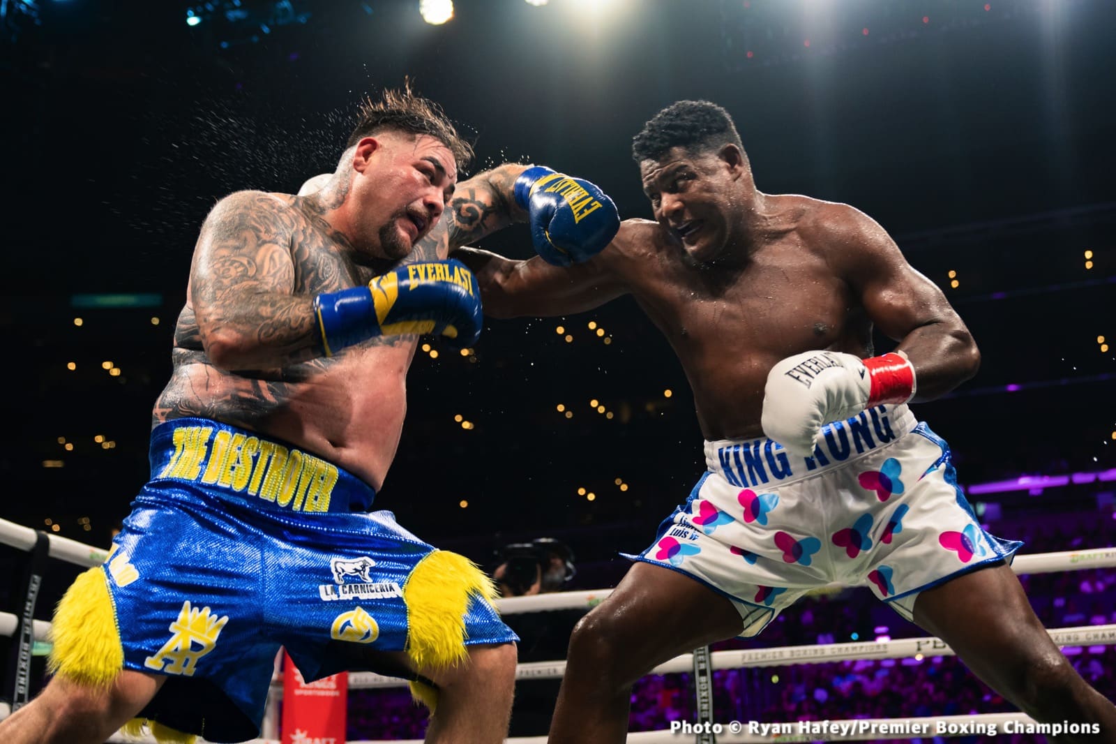 Photos: Andy Ruiz Outpoints Ortiz, Wilder Next?