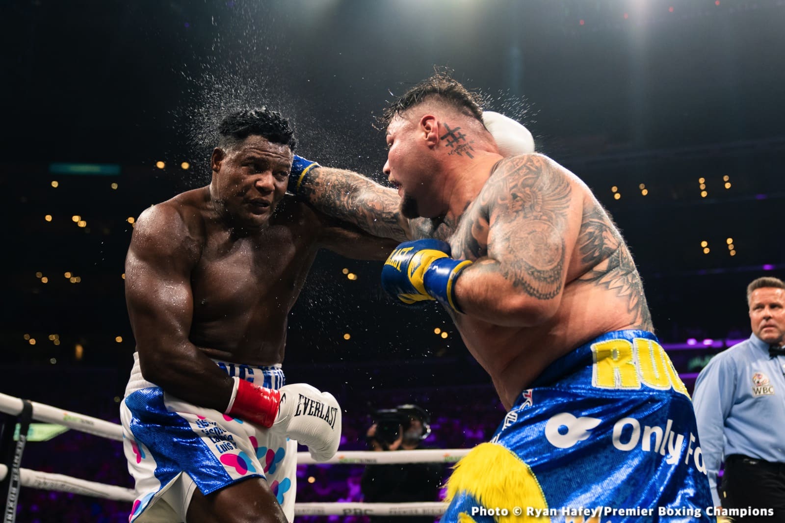 Photos: Andy Ruiz Outpoints Ortiz, Wilder Next?