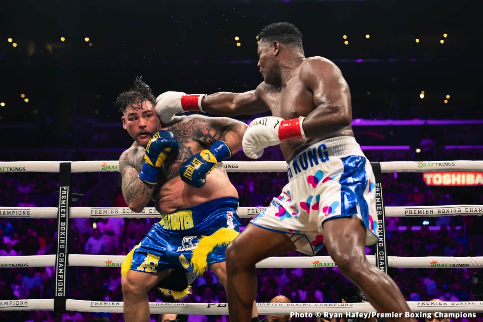 Photos: Andy Ruiz Outpoints Ortiz, Wilder Next?