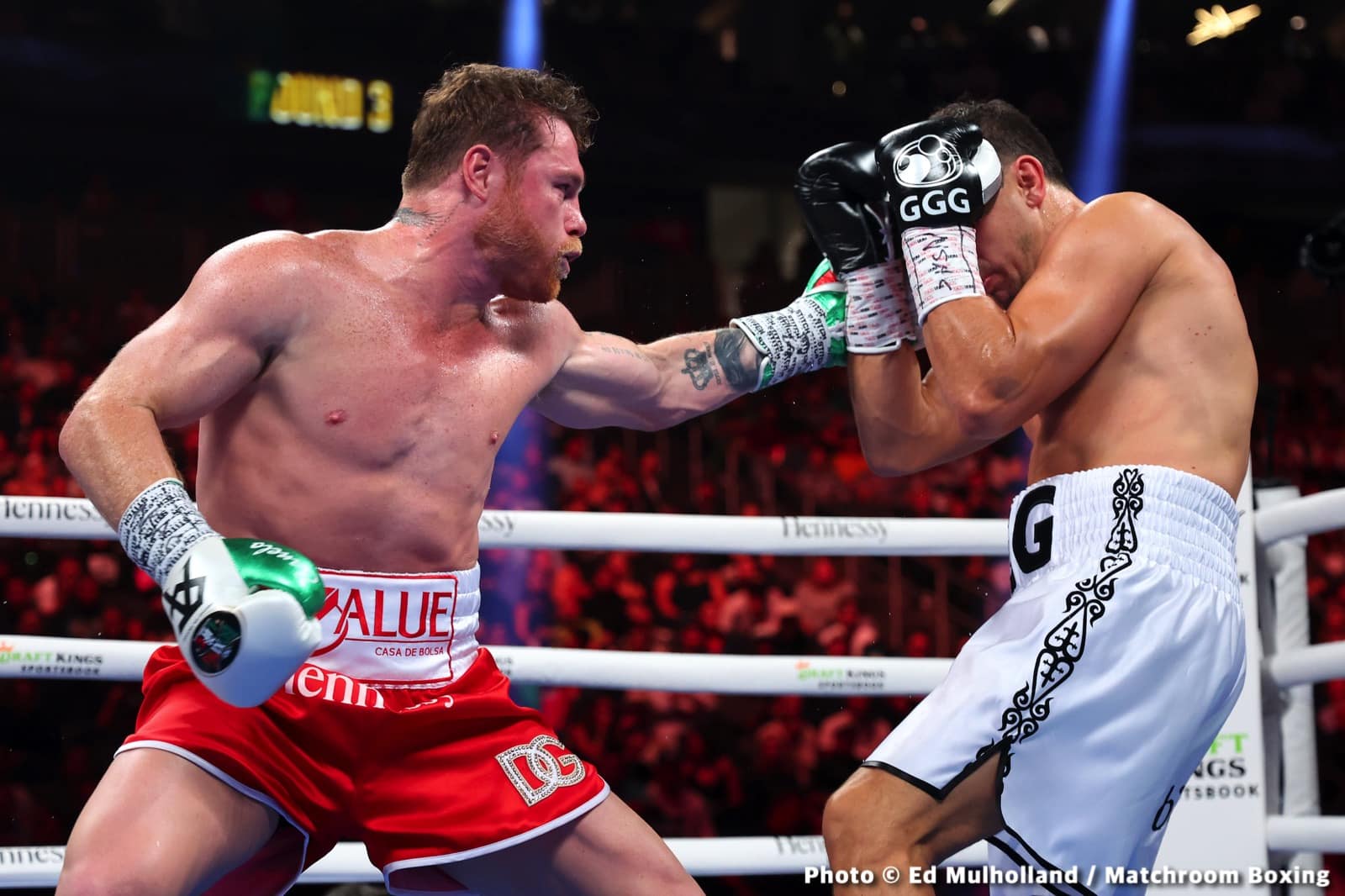 Canelo defeats Golovkin by 12 round decision - Boxing Results