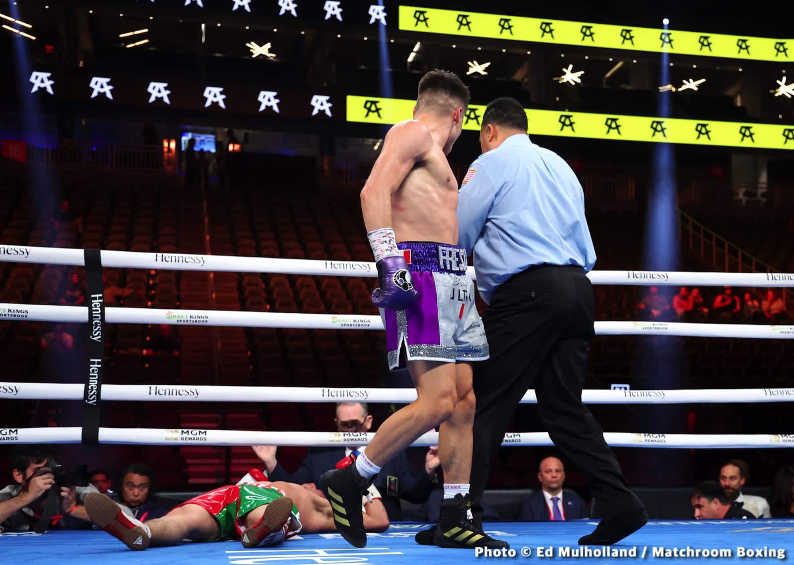 Canelo Alvarez vs. Gennadiy Golovkin - live action results for trilogy fight