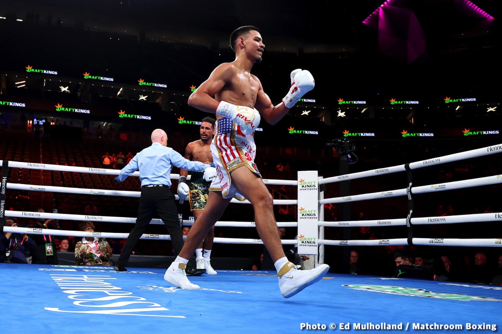 Canelo Alvarez vs. Gennadiy Golovkin - live action results for trilogy fight