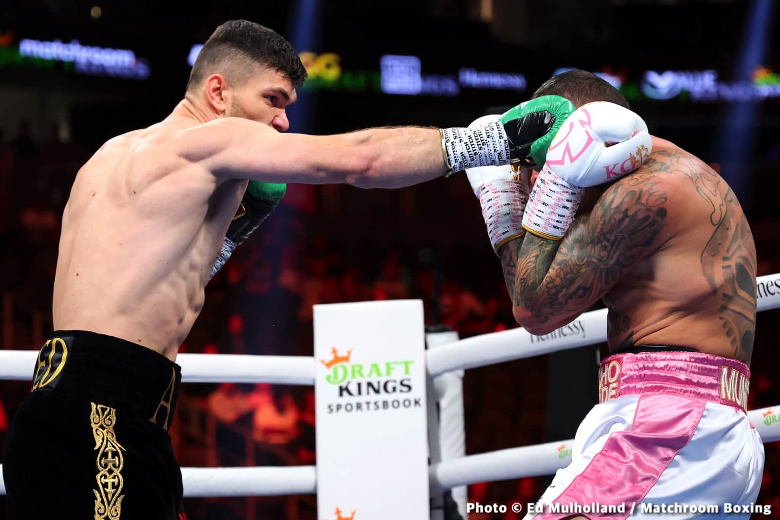 Canelo Alvarez vs. Gennadiy Golovkin - live action results for trilogy fight