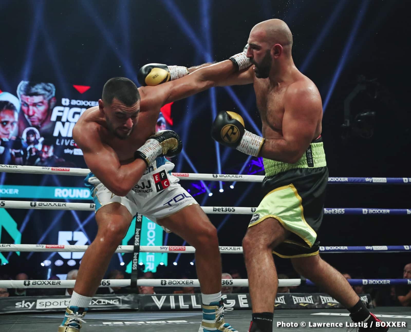 Photos: Liam Smith secures Strange Stoppage In Liverpool