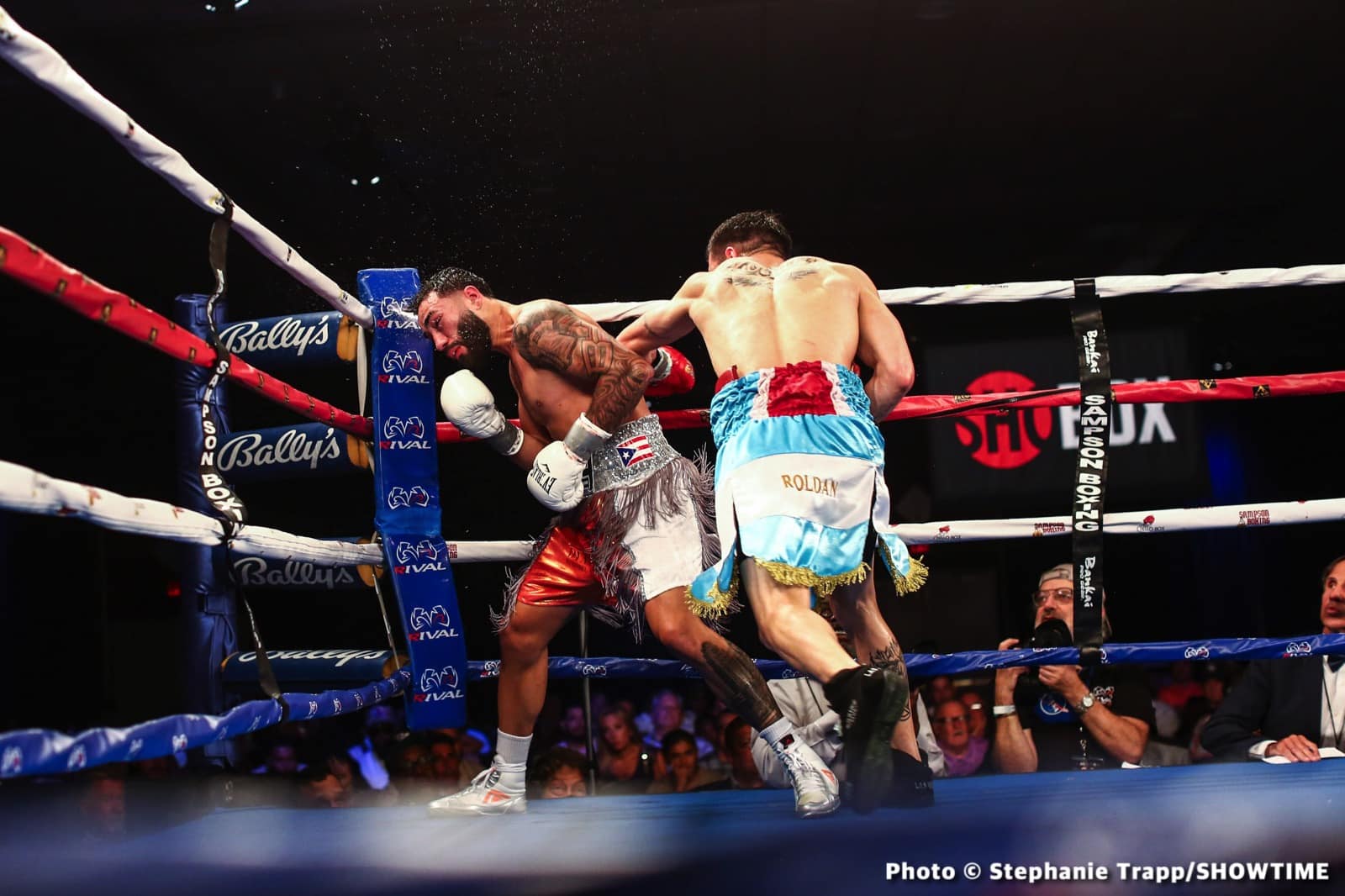 Joseph Adorno defeats Hugo Alberto Roldan - Boxing Results