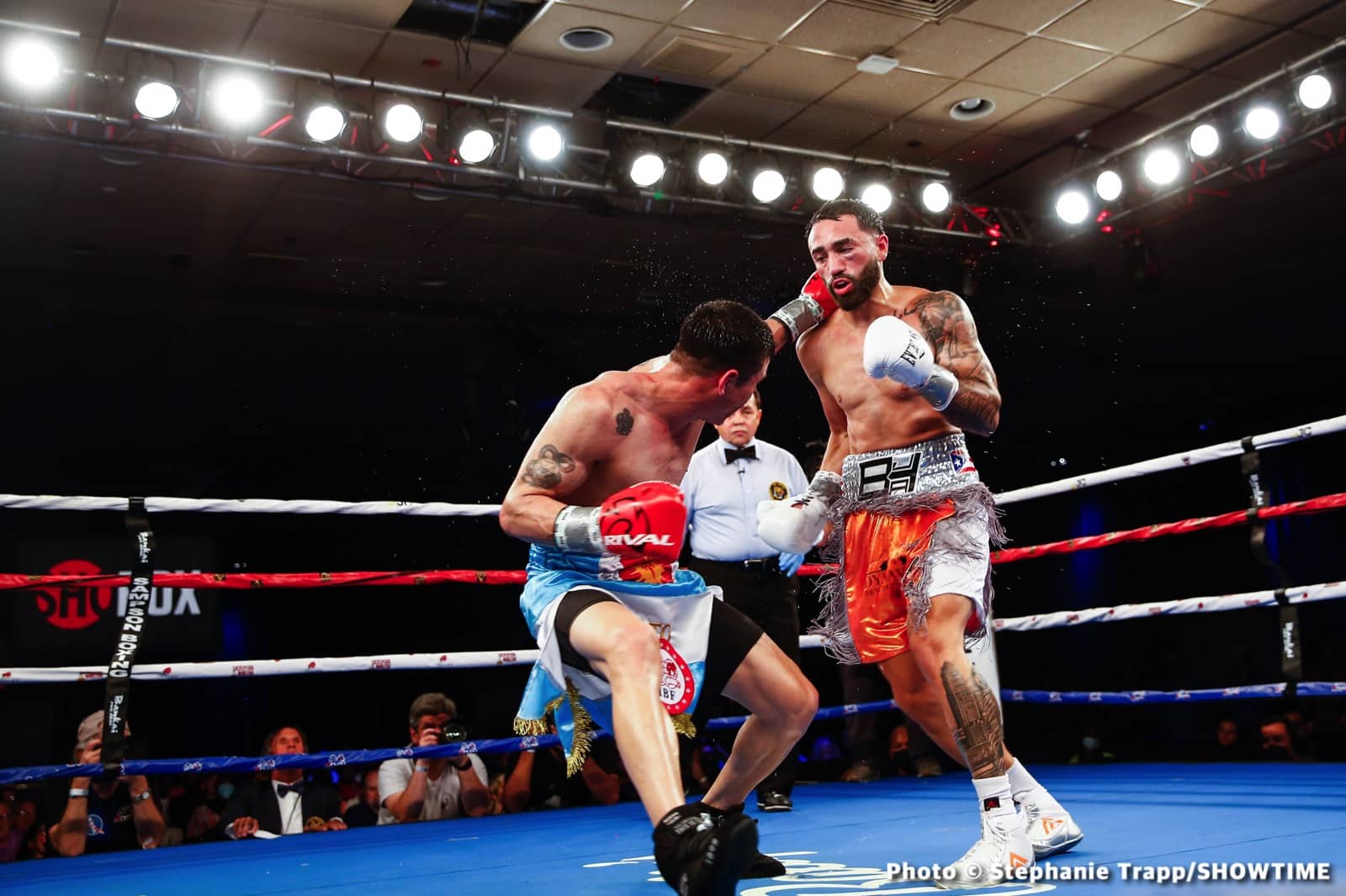 Joseph Adorno defeats Hugo Alberto Roldan - Boxing Results