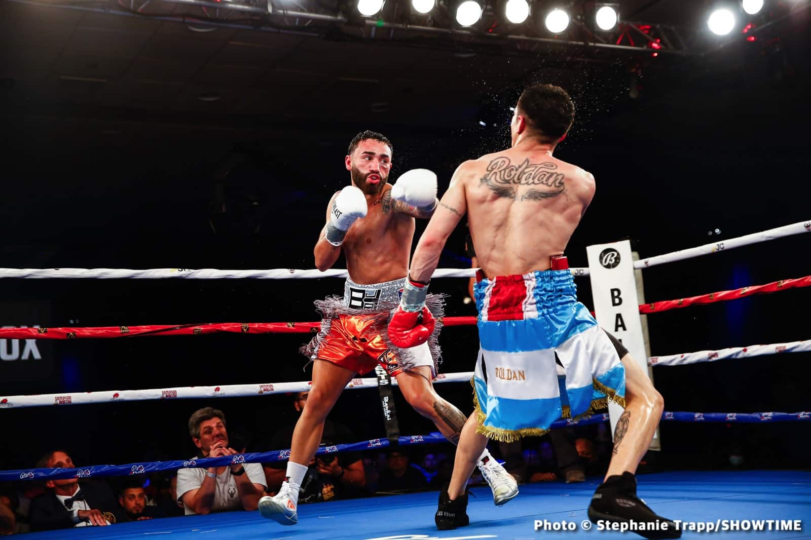 Joseph Adorno defeats Hugo Alberto Roldan - Boxing Results