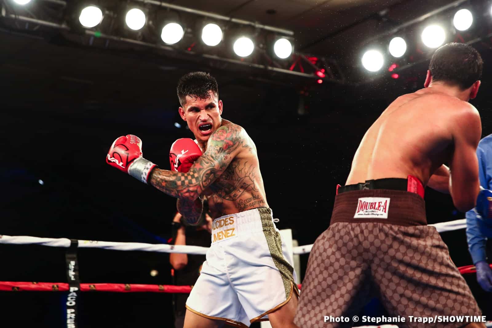 Joseph Adorno defeats Hugo Alberto Roldan - Boxing Results
