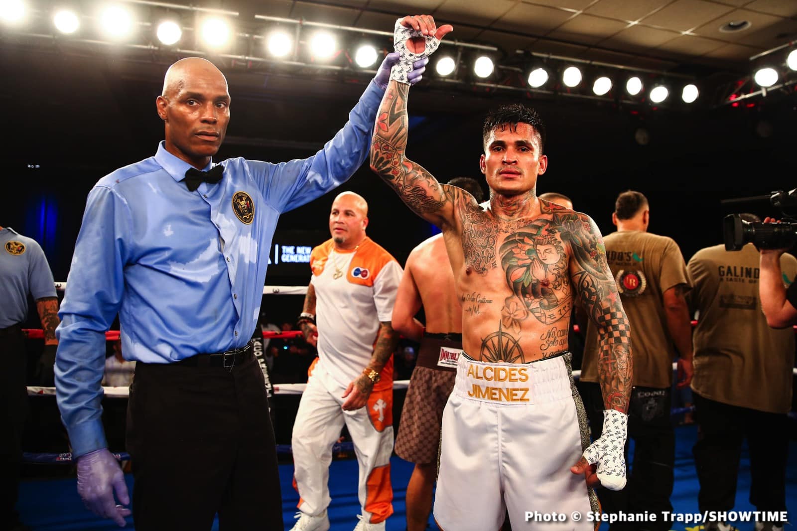 Joseph Adorno defeats Hugo Alberto Roldan - Boxing Results