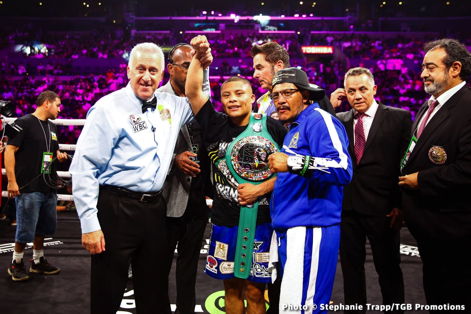 Photos: Andy Ruiz Outpoints Ortiz, Wilder Next?