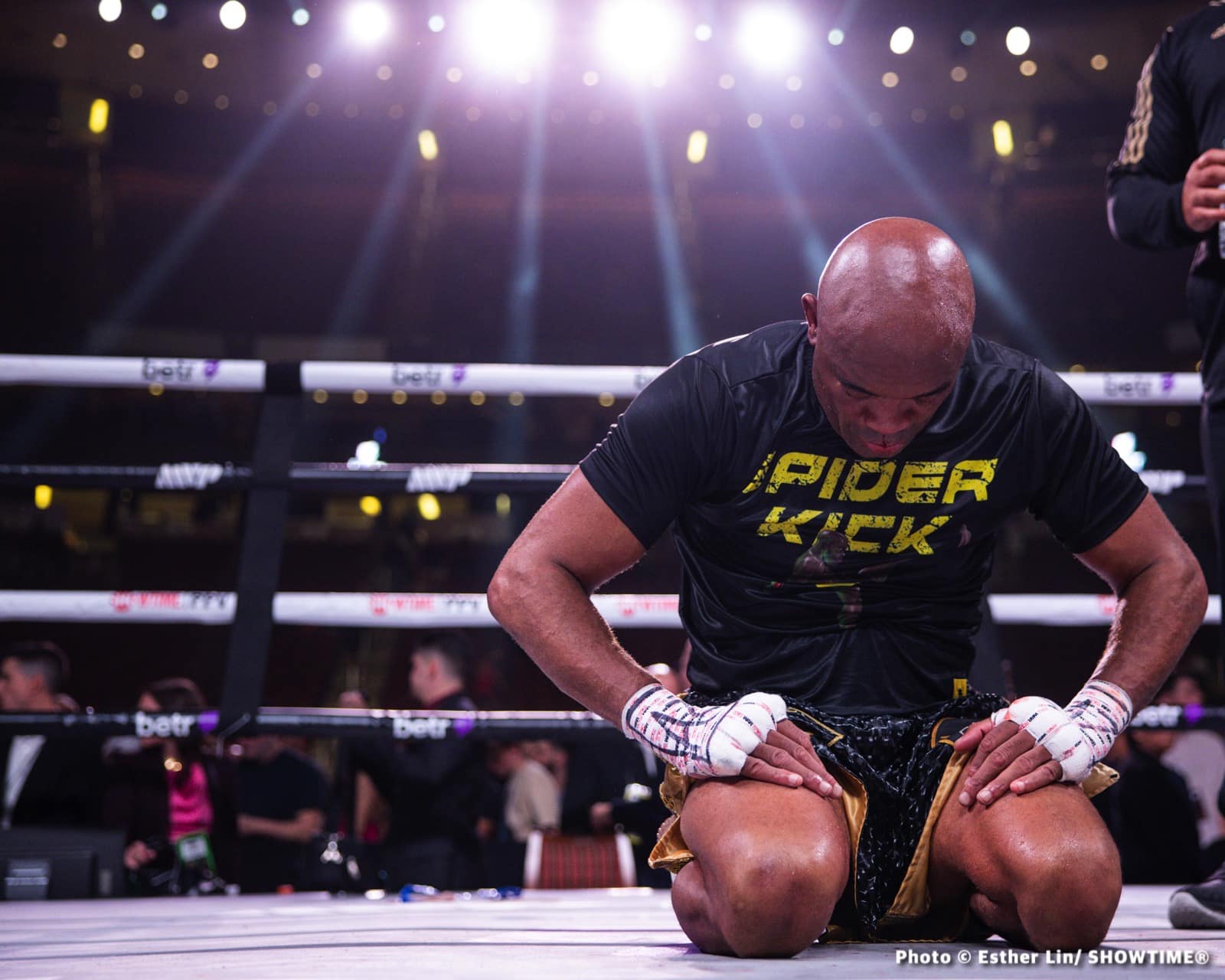 Photos: Jake Paul defeats Silva, Sylve Blasts Out Rodriguez