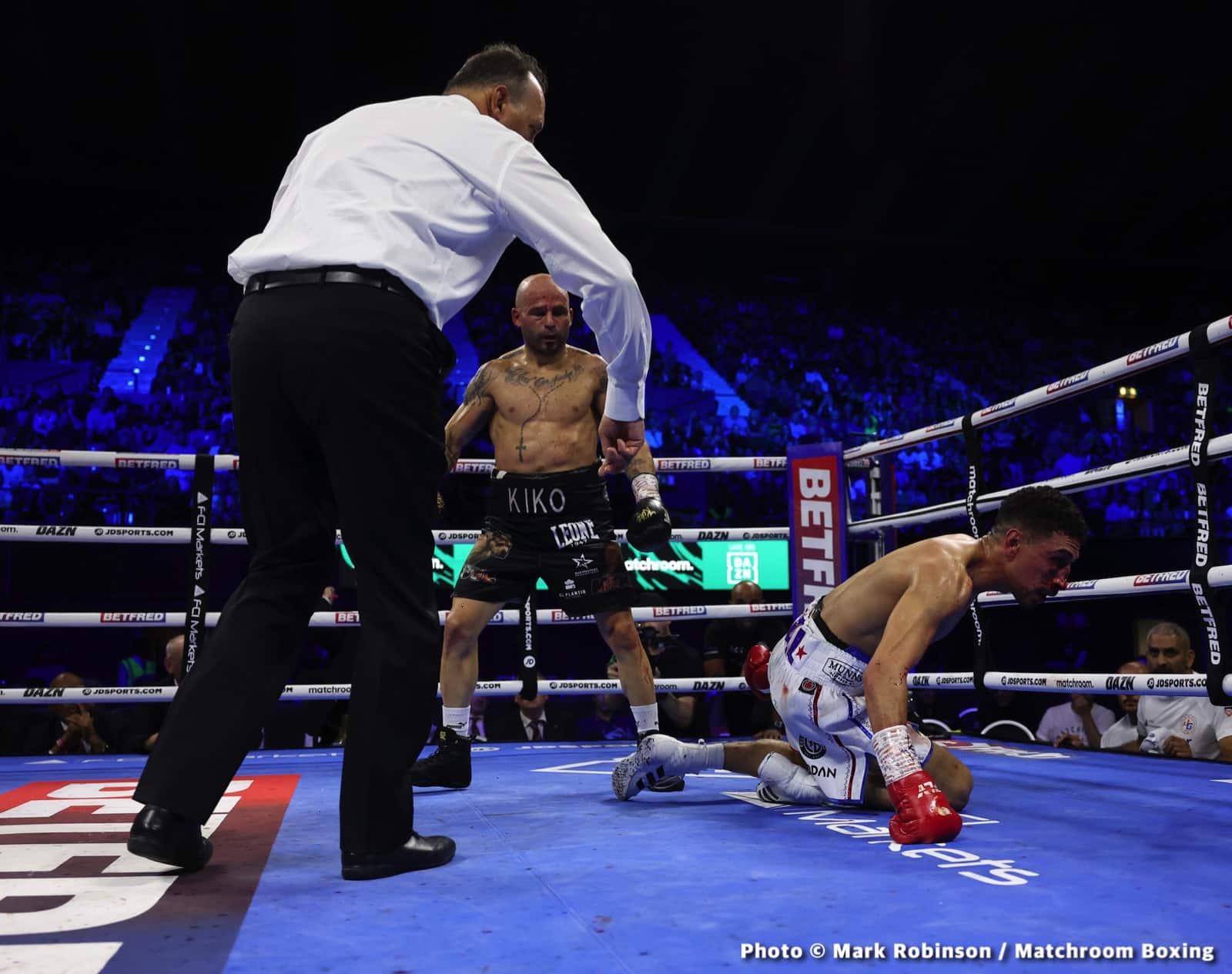 Kiko Martinez Destroys Jordan Gill, Scores Fourth Round Stoppage To Take European Featherweight Title - Boxing Results