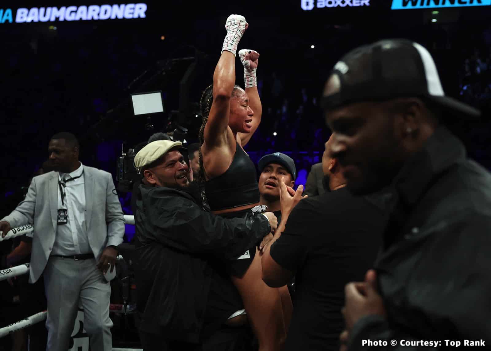 Photos: Alycia Baumgardner Edges Mikaela Mayer by Split Decision