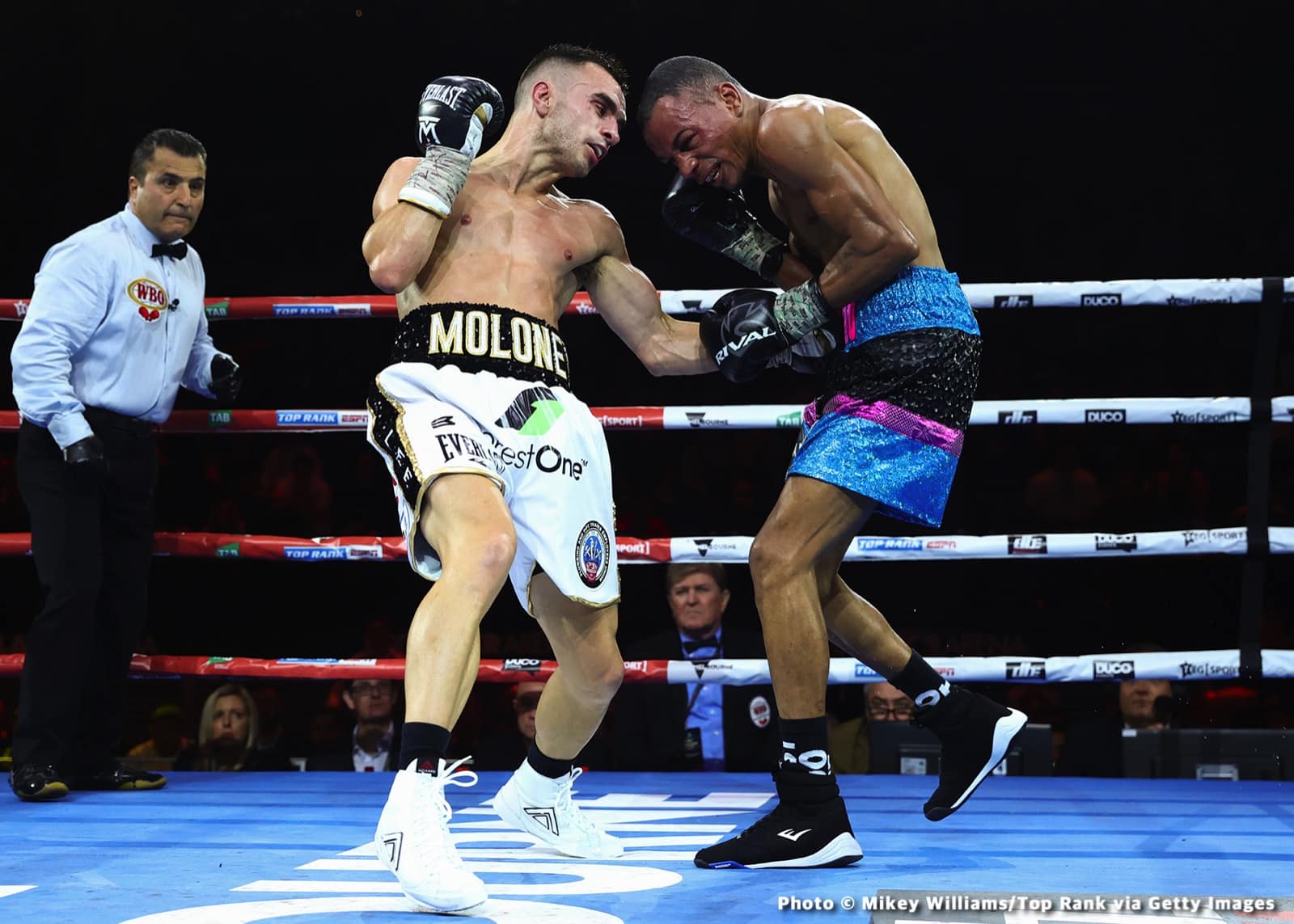 Haney Dominates Kambosos to Retain Undisputed Lightweight Tite!