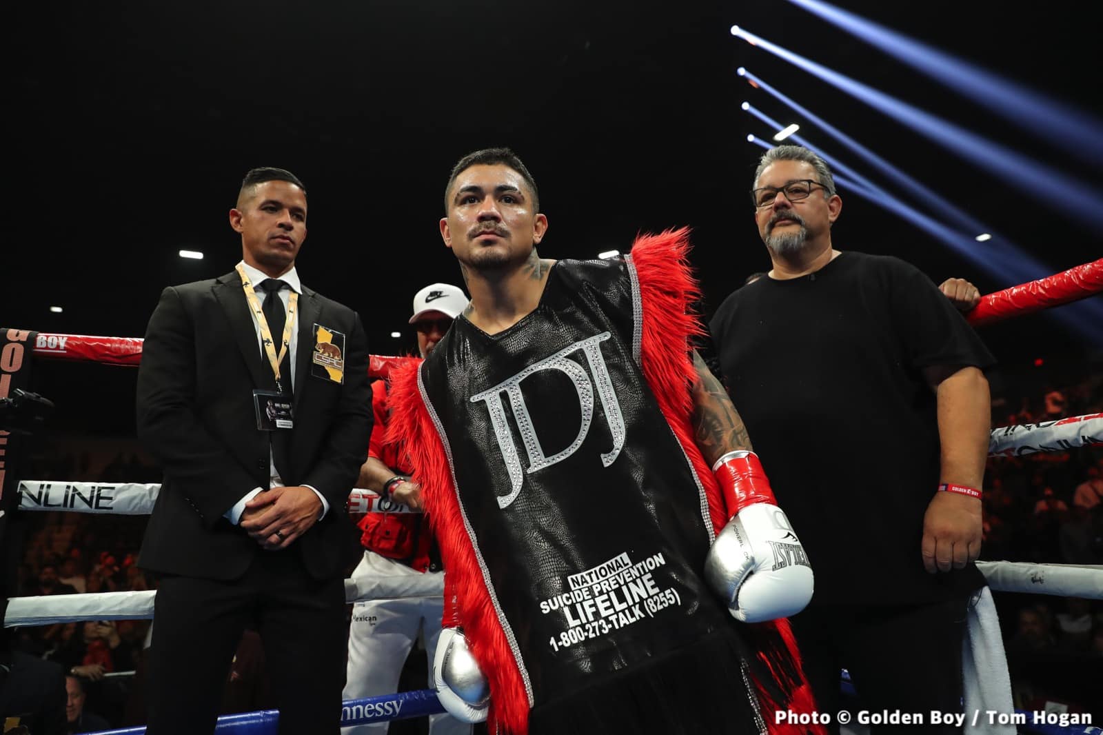 Photos: Zepeda defeats Diaz, Rocha beats Perez