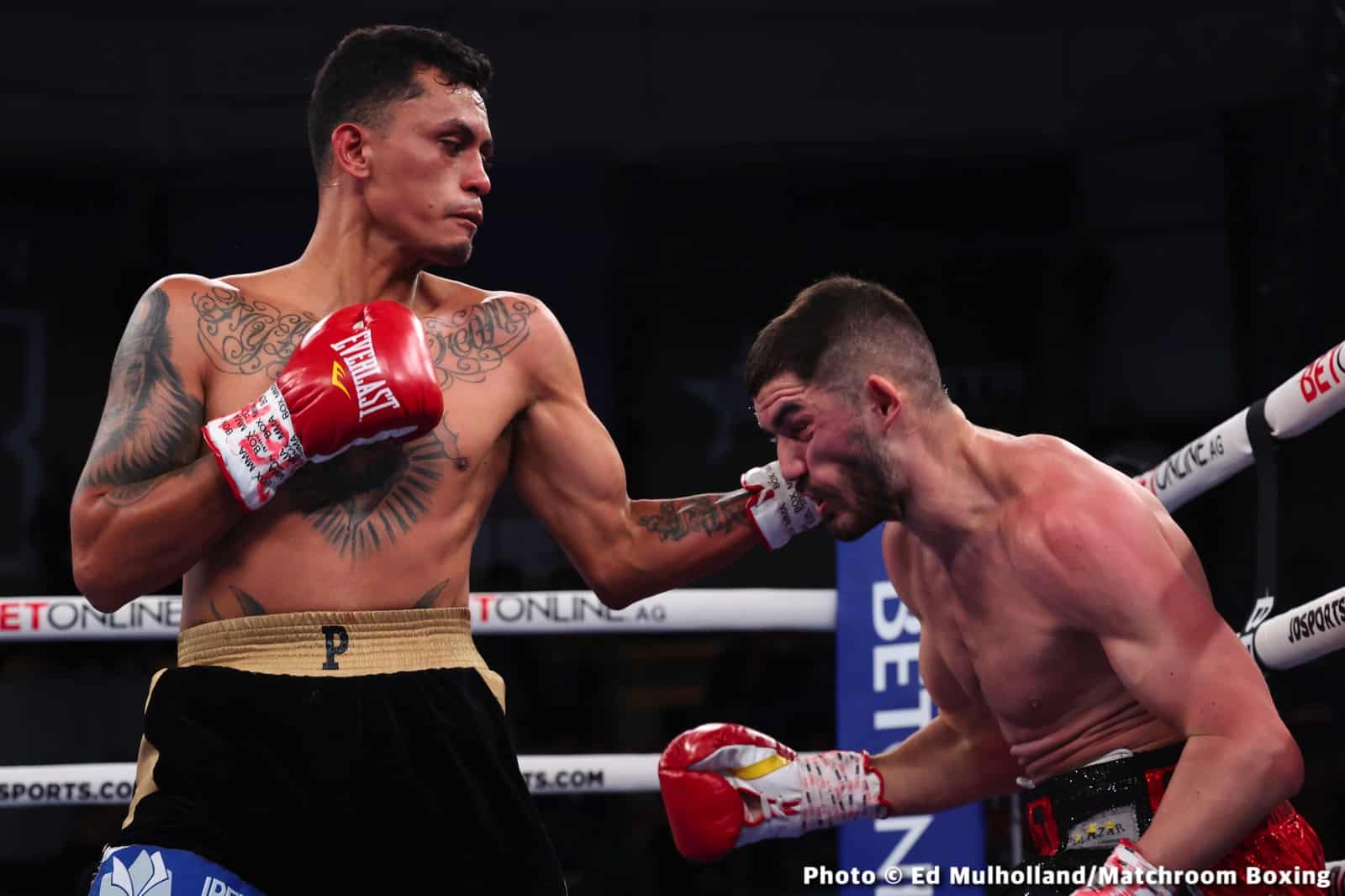 Mauricio Lara destroys Jose Sanmartin - Boxing Results