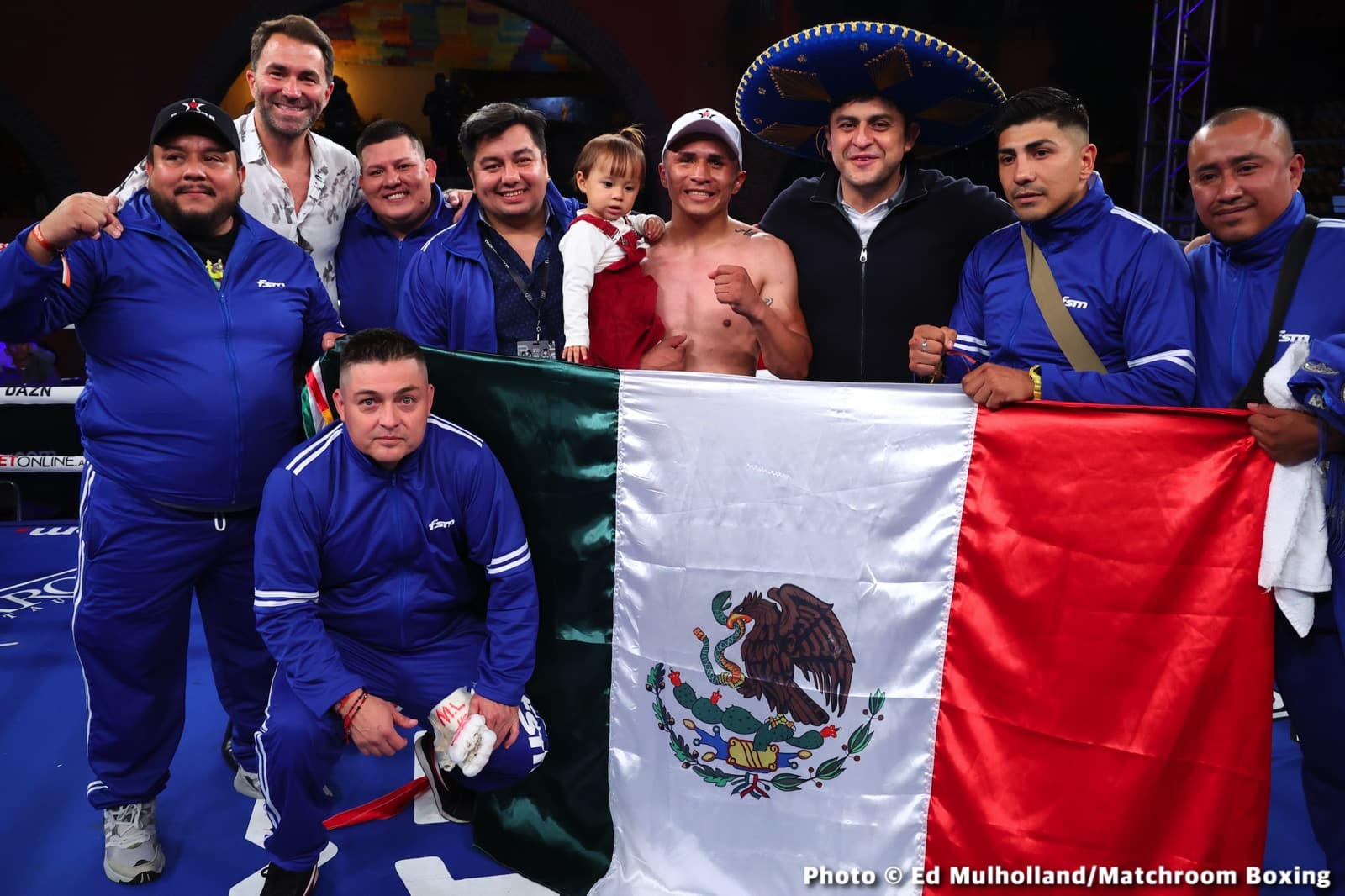 Mauricio Lara destroys Jose Sanmartin - Boxing Results