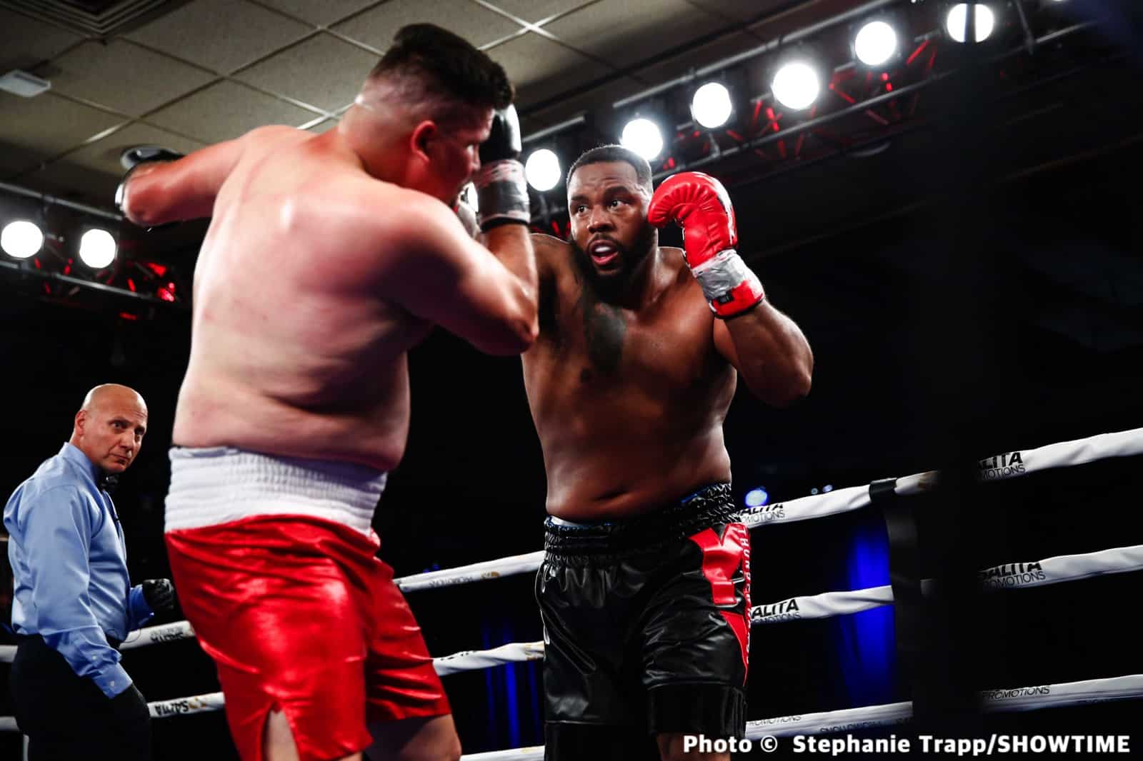 Sena Agbeko Upsets Top Prospect Isaiah Steen - Boxing Results