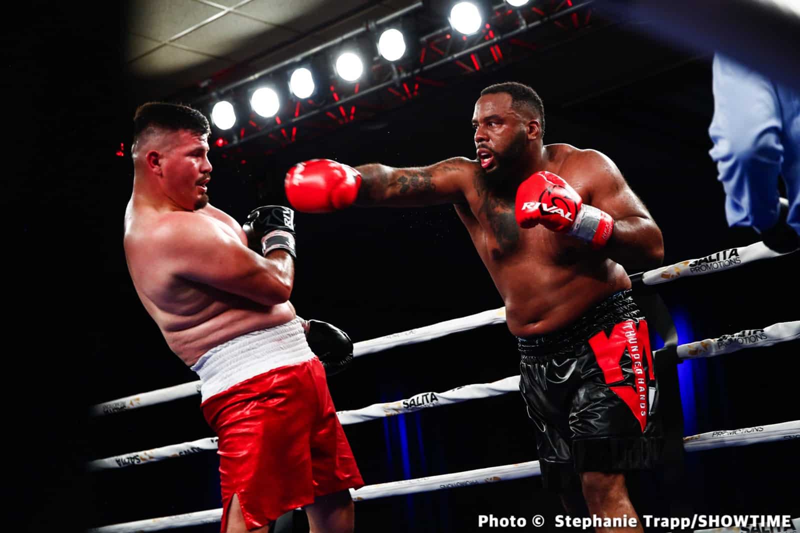 Sena Agbeko Upsets Top Prospect Isaiah Steen - Boxing Results