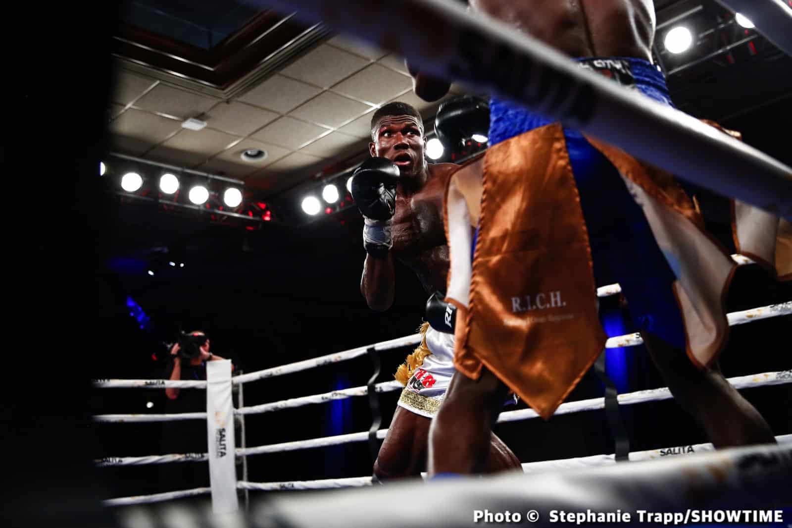 Sena Agbeko Upsets Top Prospect Isaiah Steen - Boxing Results