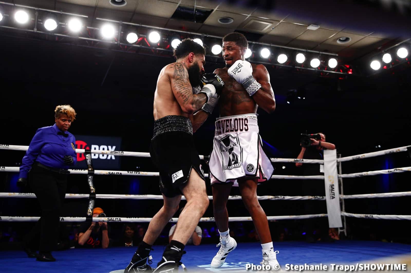 Sena Agbeko Upsets Top Prospect Isaiah Steen - Boxing Results