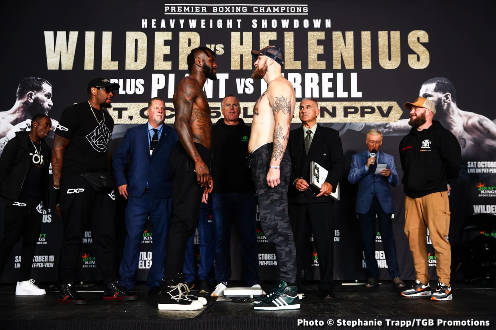 Weights: Deontay Wilder - 214½, Robert Helenius - 253¼