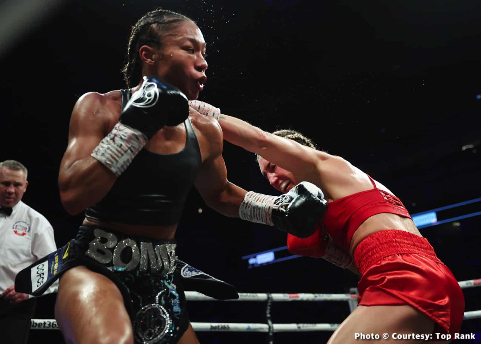 Photos: Alycia Baumgardner Edges Mikaela Mayer by Split Decision