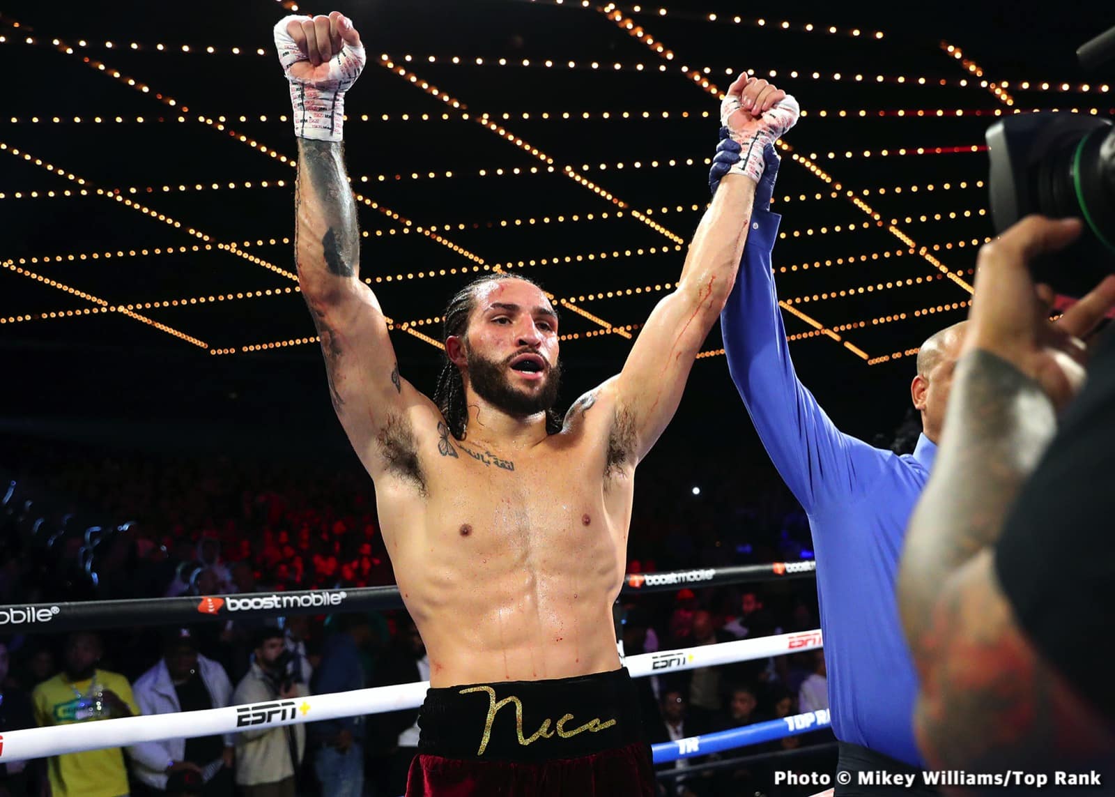 Photos: Lomachenko defeats Ortiz, Ramirez KOs Romero