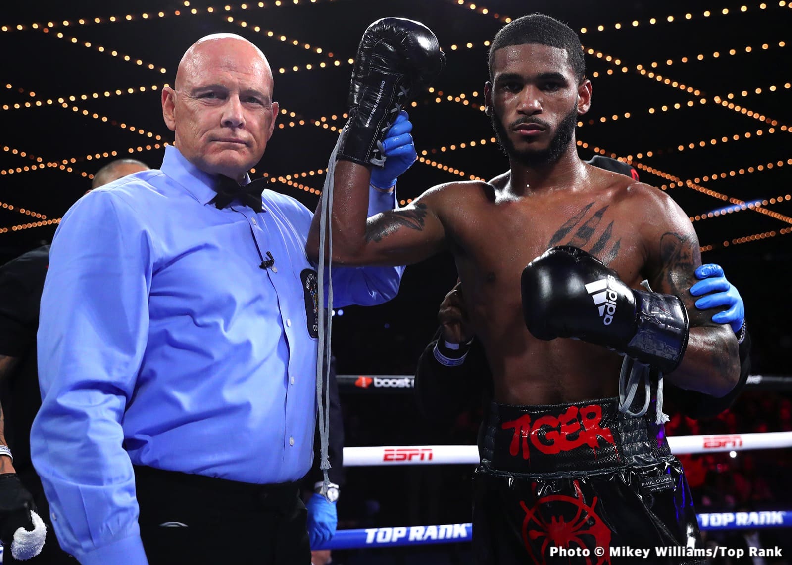 Photos: Lomachenko defeats Ortiz, Ramirez KOs Romero
