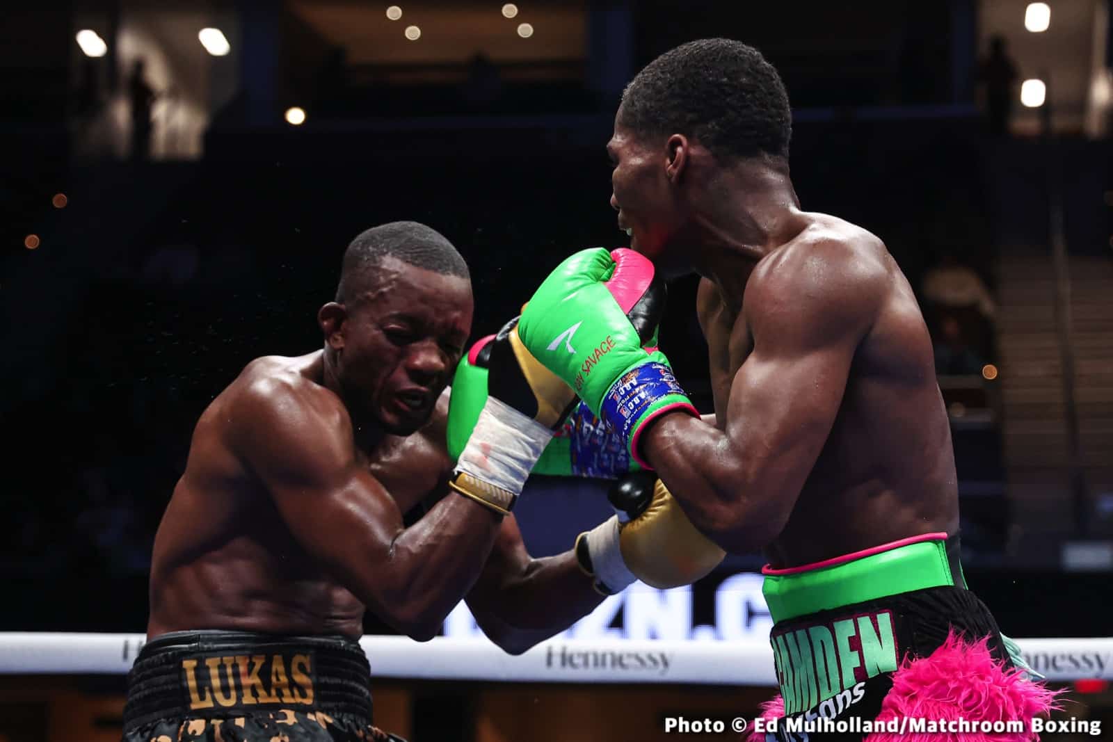 Photos: Spark leaves the ring during clinch and Montana Love pays heavy price