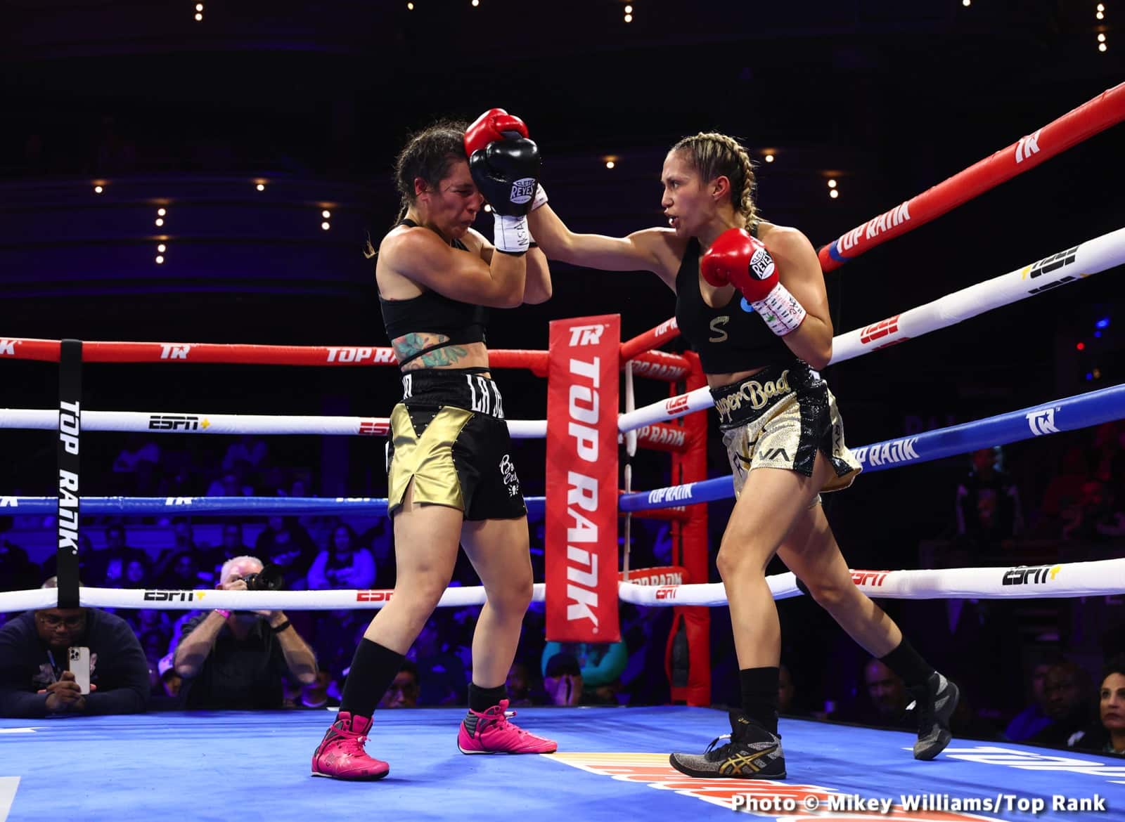 Janibek beats Bentley - Boxing Results