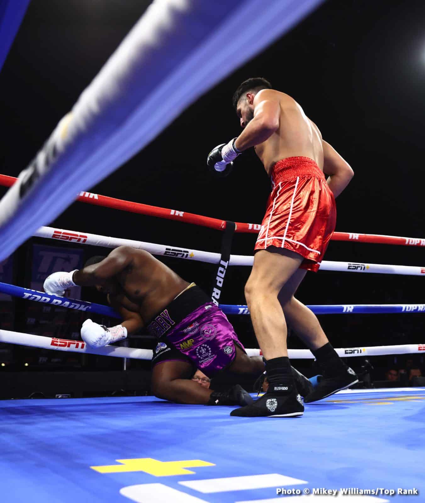 Janibek beats Bentley - Boxing Results