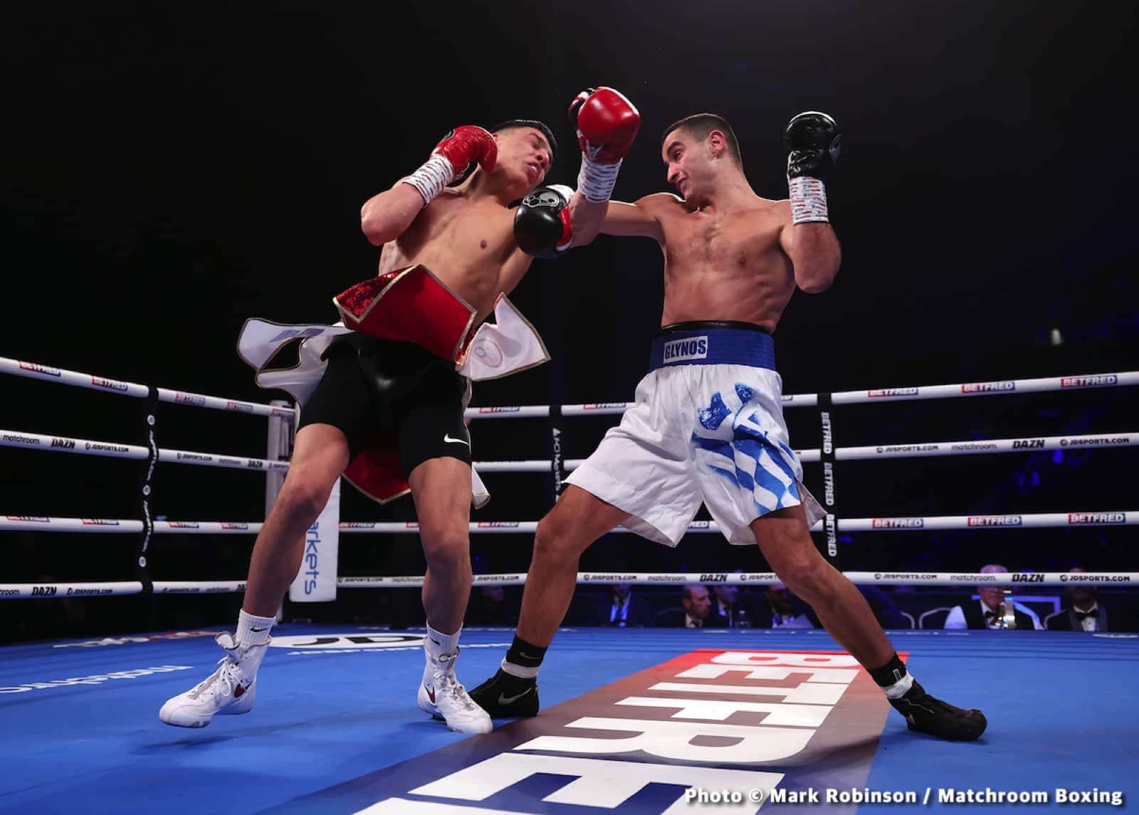 Luis Alberto Lopez edges Josh Warrington - Boxing Results