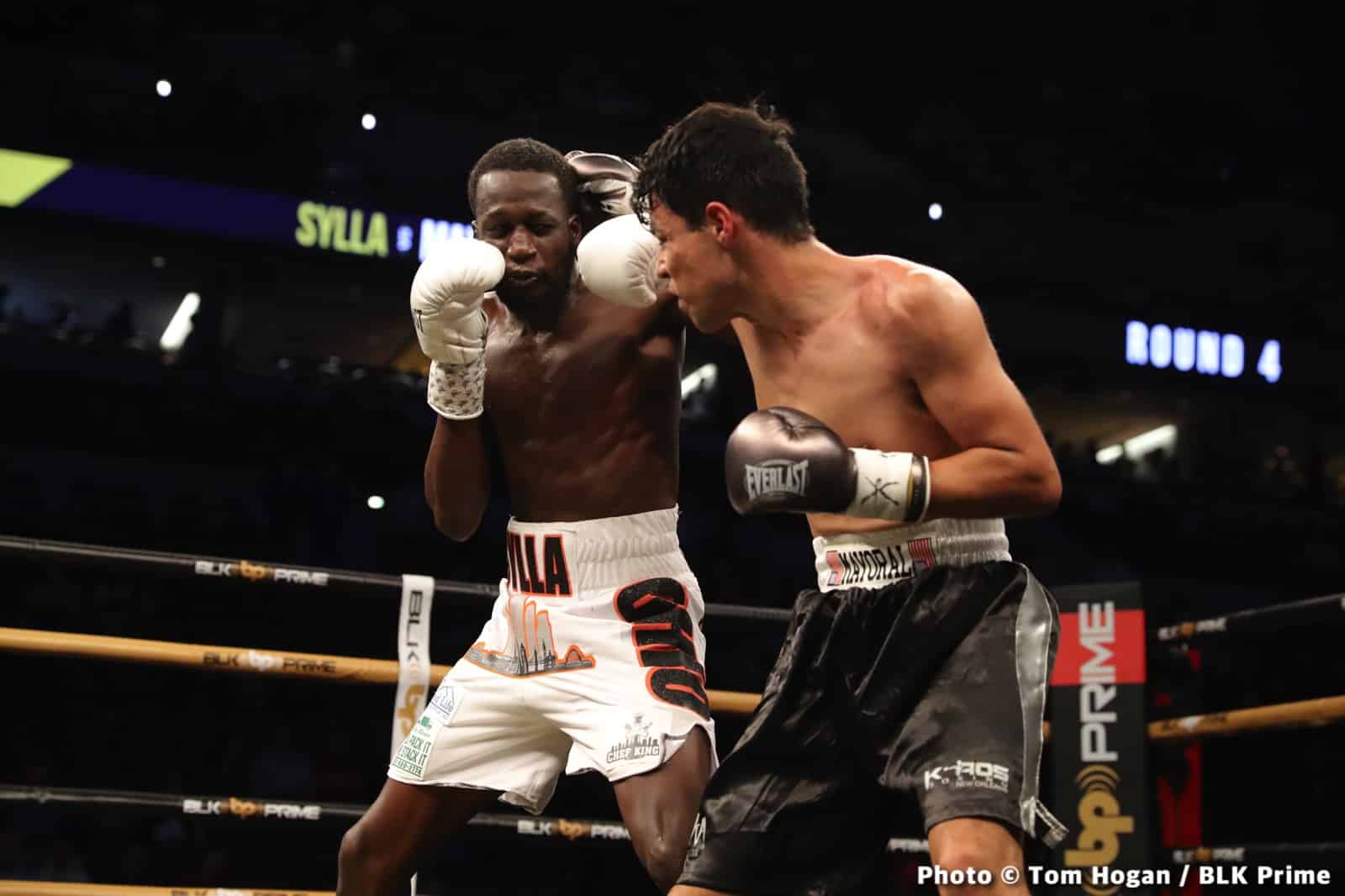 Photos: Crawford Punishes Avenesyan In Omaha