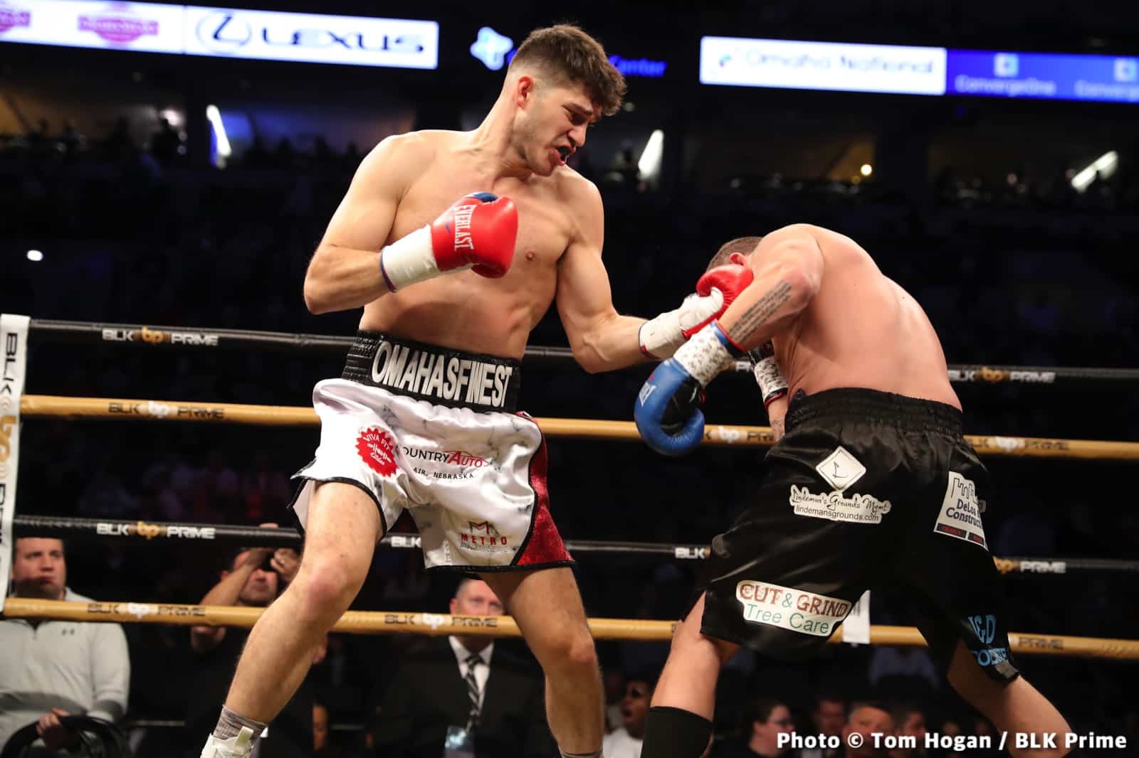 Photos: Crawford Punishes Avenesyan In Omaha