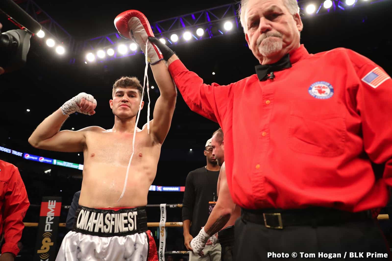 Photos: Crawford Punishes Avenesyan In Omaha