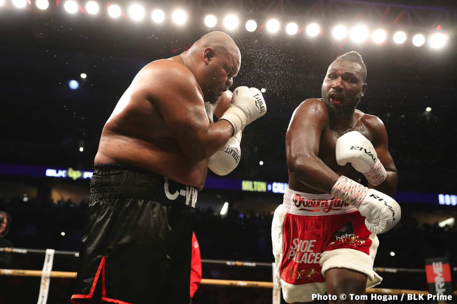 Photos: Crawford Punishes Avenesyan In Omaha