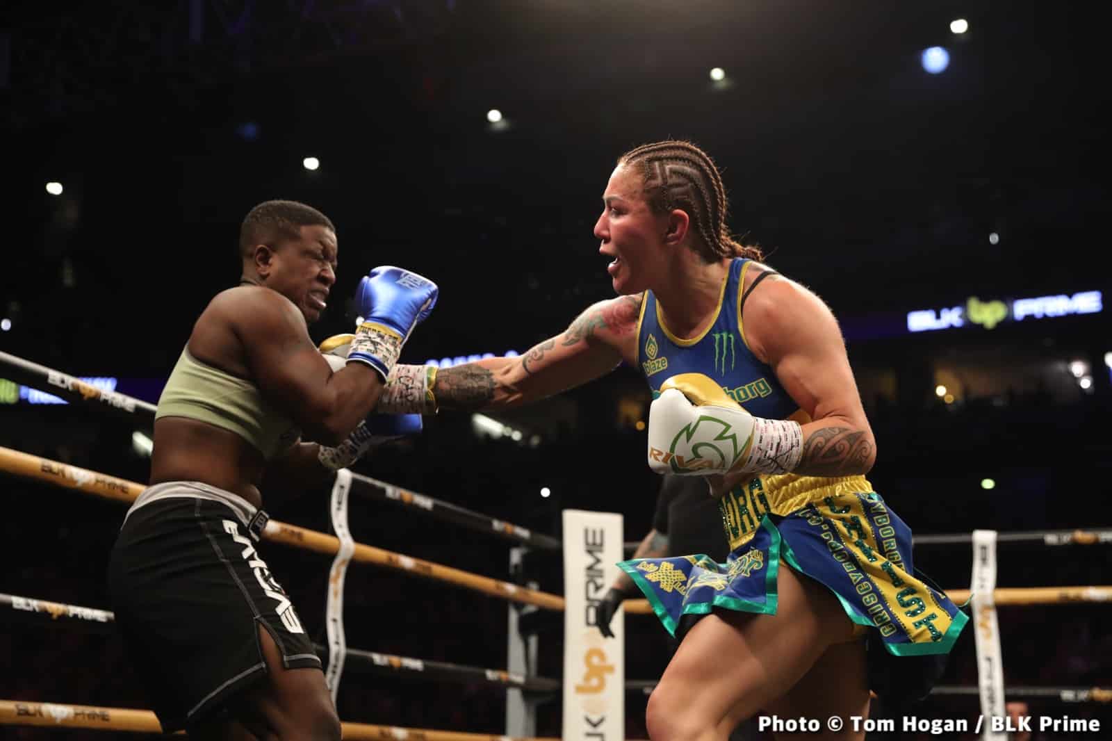 Photos: Crawford Punishes Avenesyan In Omaha