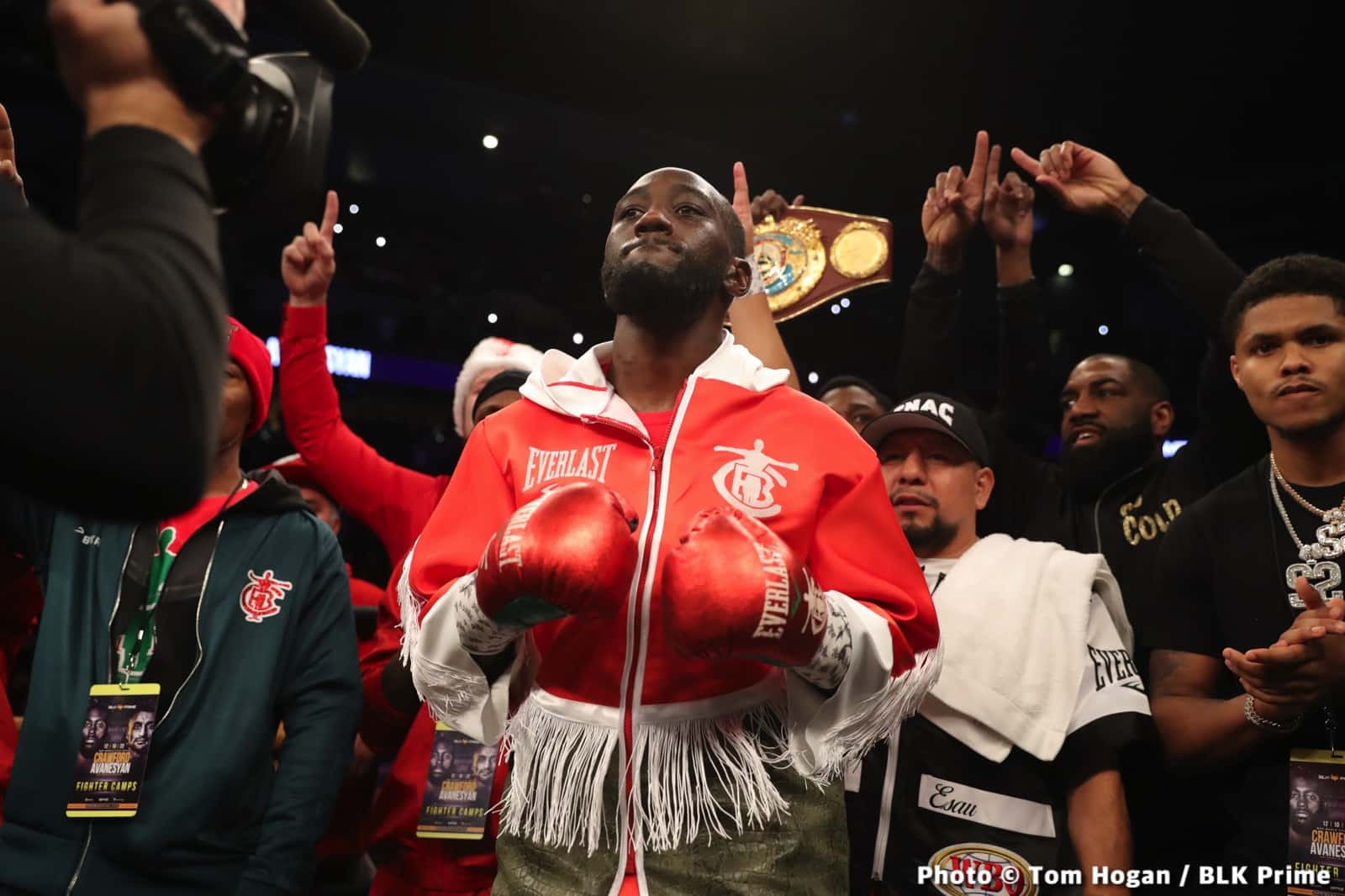 Photos: Crawford Punishes Avenesyan In Omaha