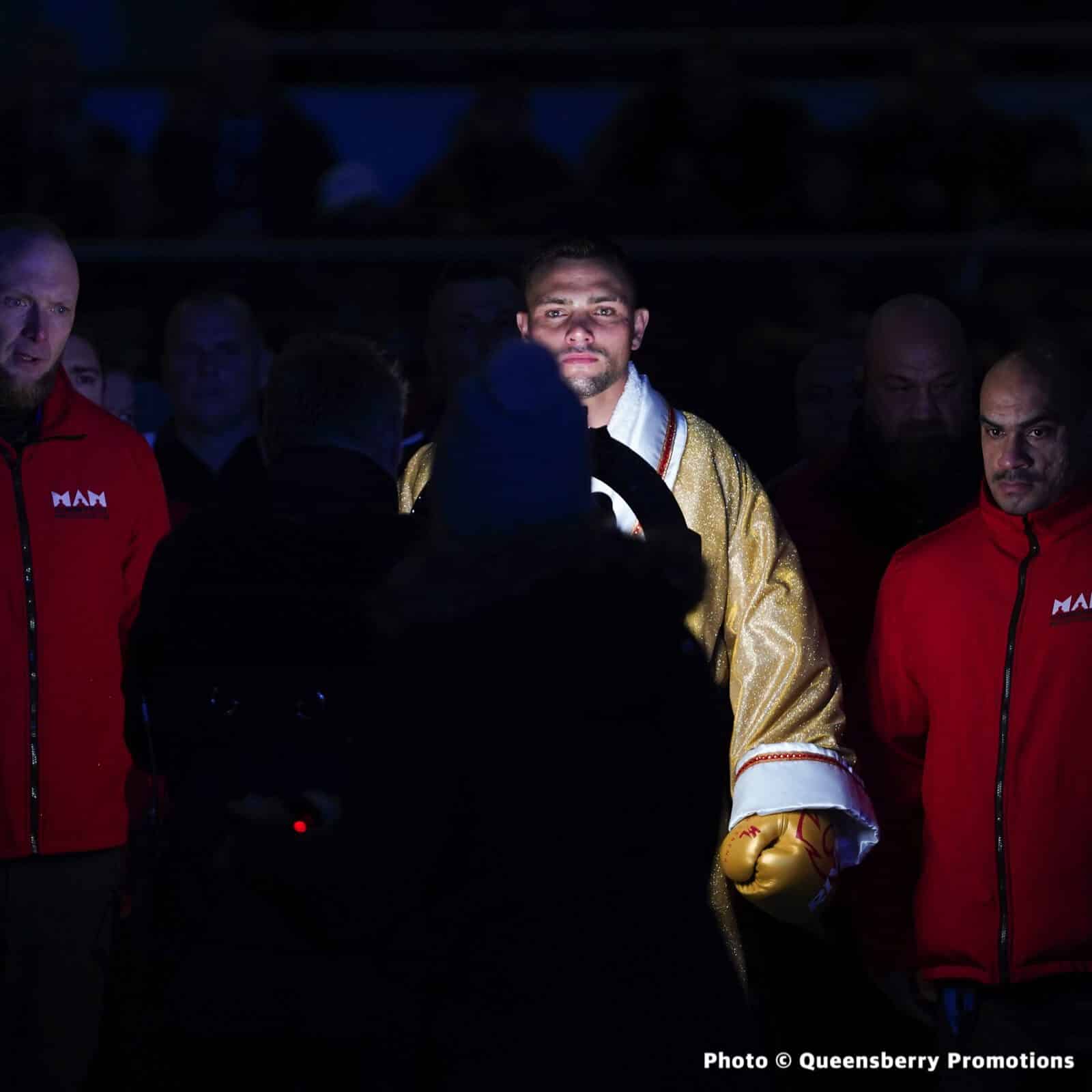Boxing photo: Derek Chisora, Tyson Fury image Photos: Tyson Fury defeats Derek Chisora at Tottenham Stadium